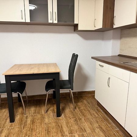 Gemuetliche 2 Zimmer Wohnung Бад-Херсфельд Экстерьер фото